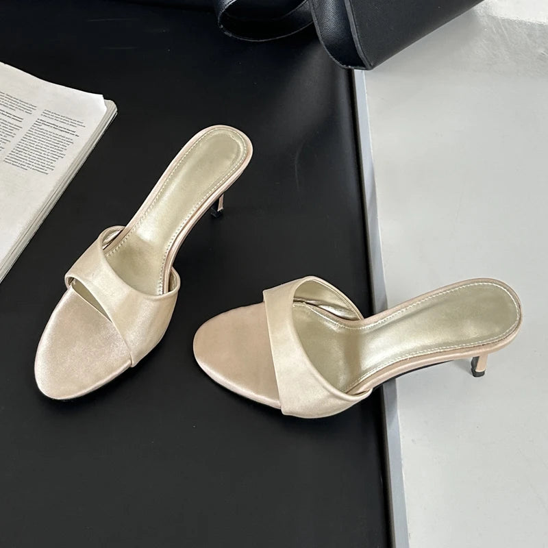 Elegant Stylish Comfortable Chic Casual Versatile Low Heel Pumps