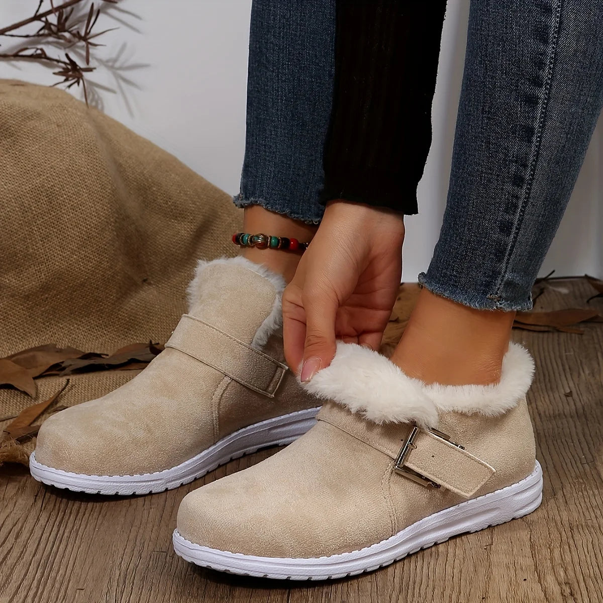 Plush Lined Flat Winter Warm Buckle Strap Slip-on Snow Boot